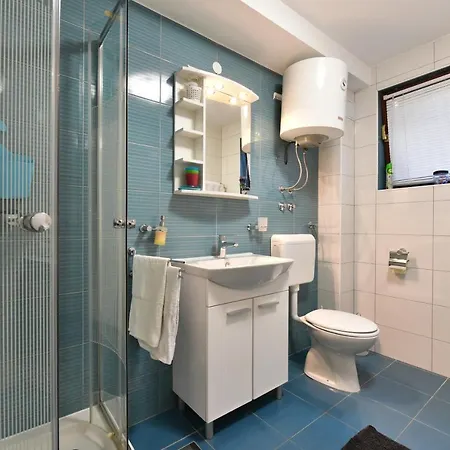 Lovely In The Groundfloor