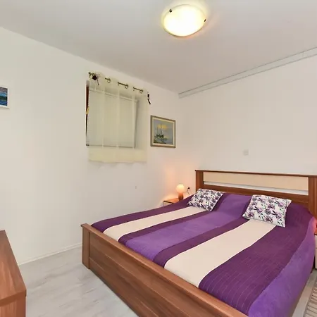 Lovely In The Groundfloor アパート *