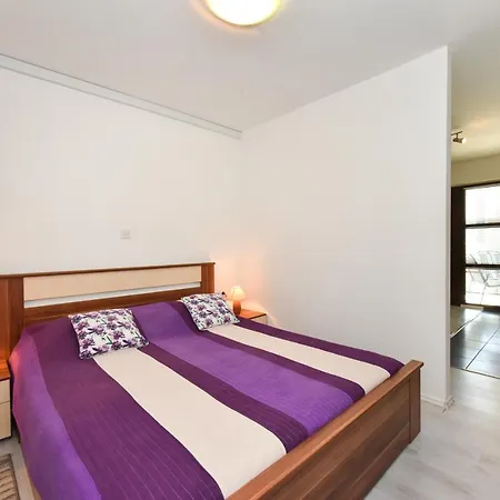 Lovely In The Groundfloor 아파트 *