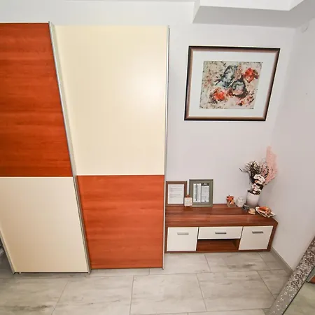 Lovely In The Groundfloor Appartement