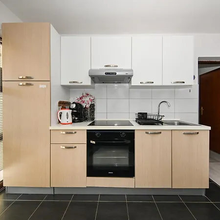 Apartmán Lovely In The Groundfloor *